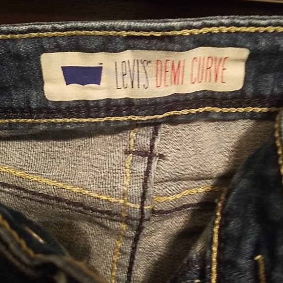 Jeans - Picture 2 of 4